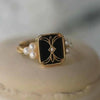 Anillo dorado antiguo con perla negra | Oro